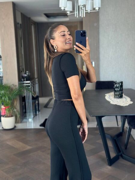 Kadın Bisiklet Yaka Pliseli Bluz Ve Ispanyol Paca Pantolon Ikili Takım