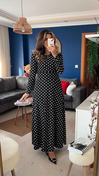 Kadın Krep Kumaş Uzun Kollu Tam Boy Puantiyeli Elbise 132 Cm