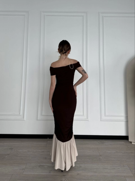 Striptiz Omuzlu Uzun Elbise- Kahve