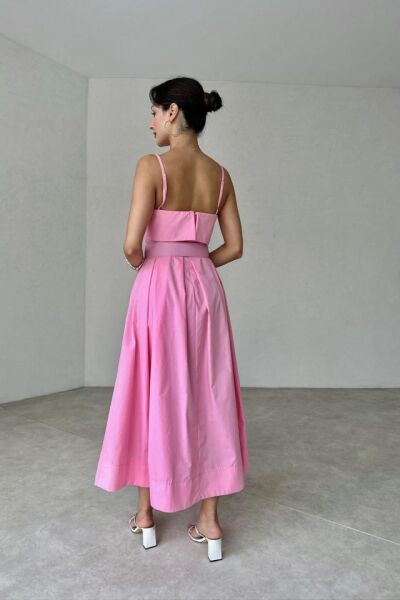 Pembe Beli Kemerli Pileli Elbise