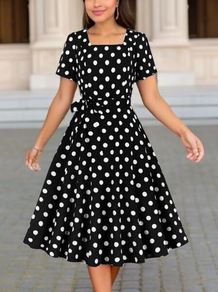 Kadın Kısa Kollu Geometrik Yaka Puantiyeli Kiloş Midi Süprem Elbise