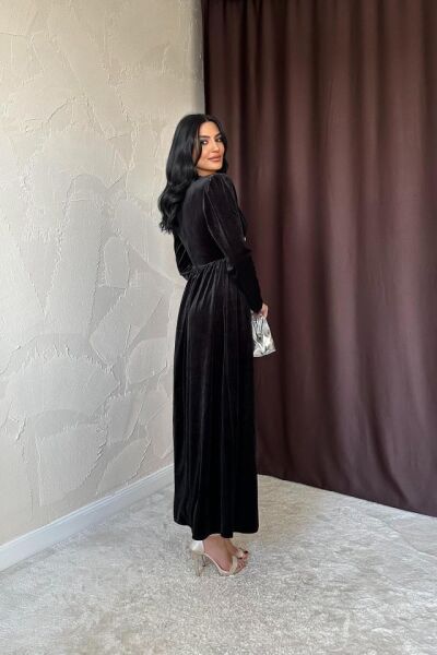 Siyah Göğüs Altı Taşlı Elbise