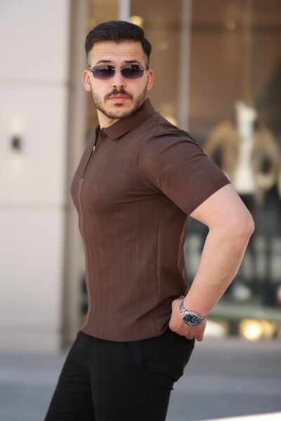 Erkek Yakası Fermuarlı Kısa Kollu T-shirt