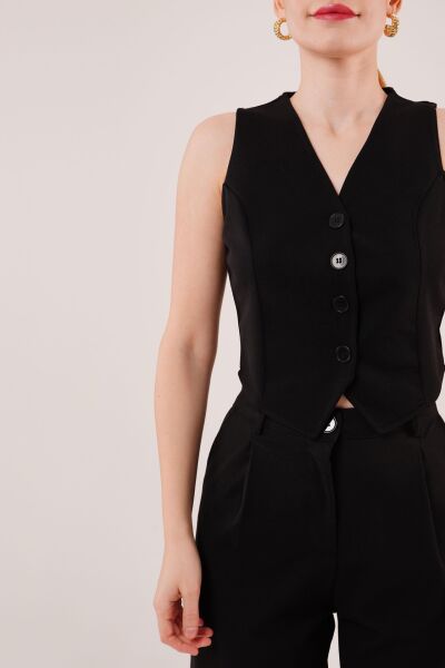 Önü Düğmeli Siyah Yelek