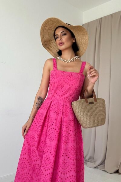 Fuşya Askılı Aparatlı Brode Elbise