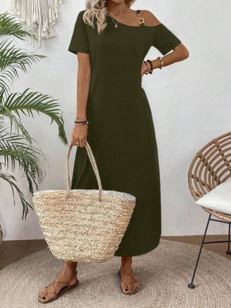 Kadın Tek Omuzdan Açık Toka Detaylı Yandan Yırtmaçlı Maksi Boy Viskon Elbise