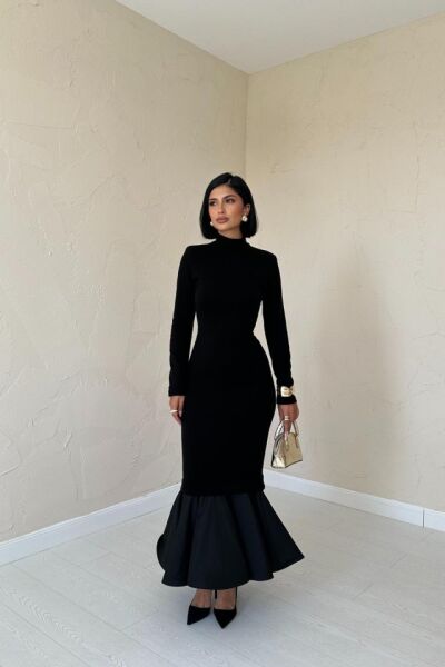 Siyah Eteği Garnili Triko Elbise