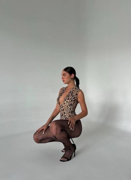 KOLSUZ LEOPAR DESEN BODYSUİT SANDY BASKILI - Leopar