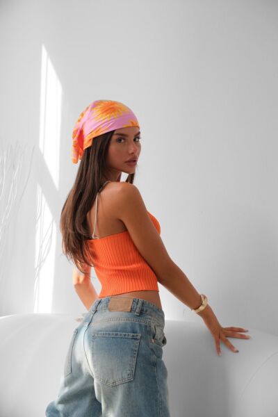 Taş Askılı Triko Bluz