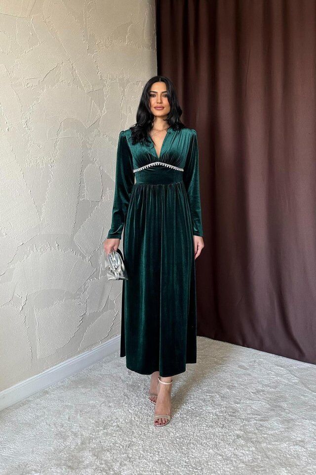 Zümrüt Göğüs Altı Taşlı Elbise