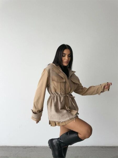 CHANEL -TRENCH  GARNİLİ KAPİŞONLU BELDEN BÜZGÜLÜ MONT - Bej