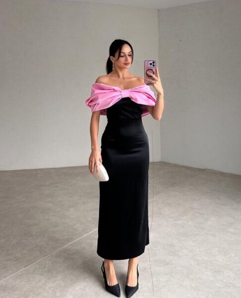 Pembe Önü Fiyonklu Elbise