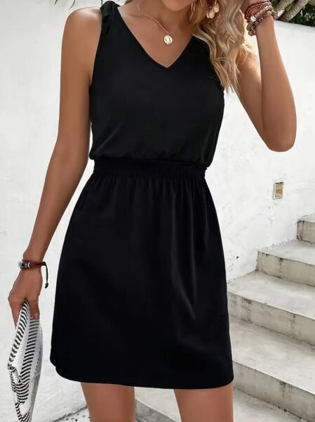 Kadın V Yakalı Belinde Gipe Detay Krep Elbise