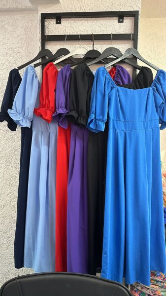 Kadın Kısa Kollu Kare Yaka Midi Boy Trikoton Kumaş Elbise