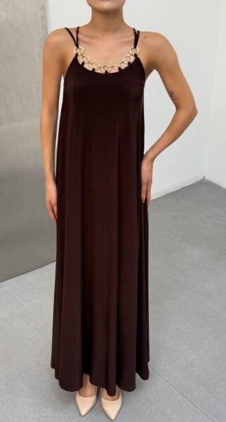 Kadın Omuz Askılı Kuş Gözü Zincir Detay Sandy Kumaş Maxi Boy Elbise