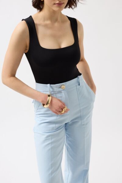Kare Yaka Kalın Askılı Bodysuit