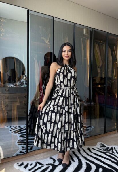 Kadın Viskon Kumaş Ip Askılı Halter Yaka Cepli Midi Boy Elbise