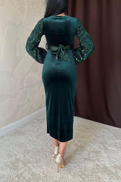 Zümrüt Pul Payetli Kadife Elbise