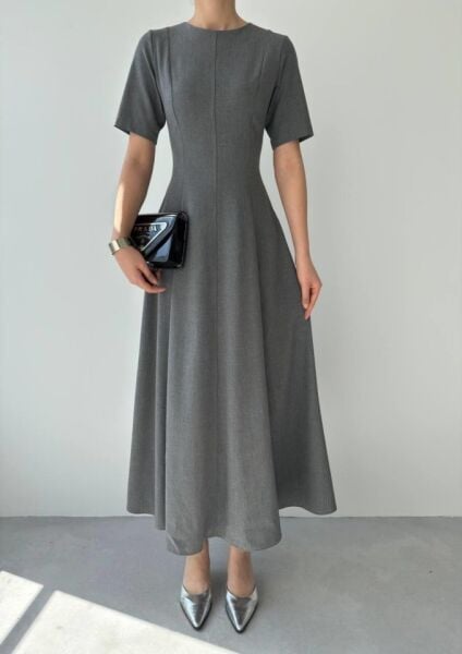 Wera Pliseli Midi Elbise