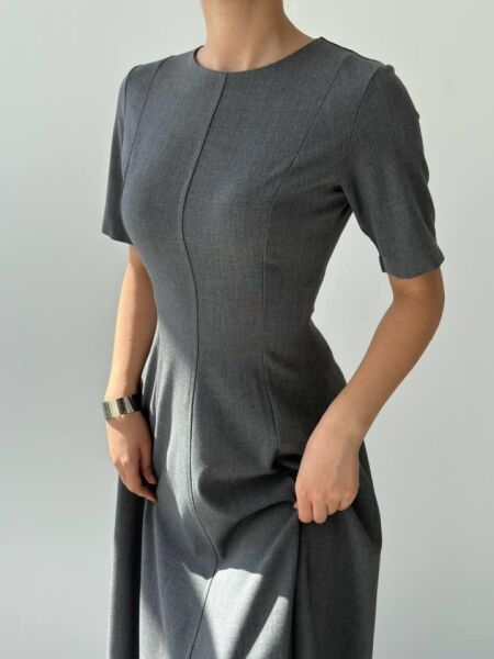 Wera Pliseli Midi Elbise