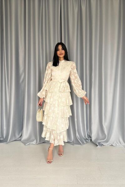 Bej Valonlu Şeritli Kat Kat Elbise