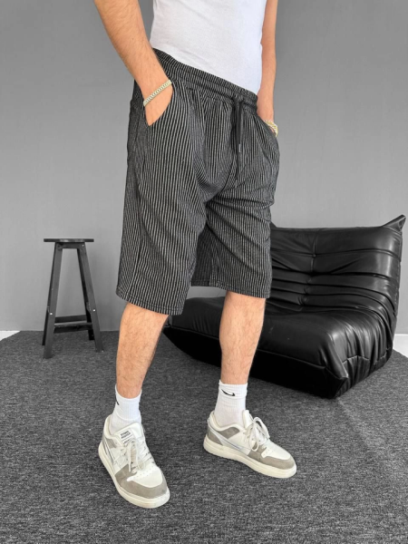 Su Yolu Çizgili Cepli Şort- Siyah