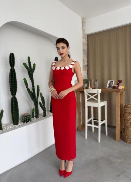 Mıng Çiçek Detaylı Elbise