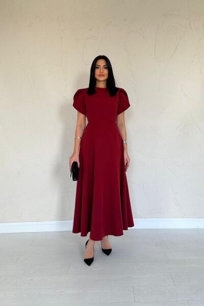 Bordo Arkası Fiyonk Garnili Britli Elbise